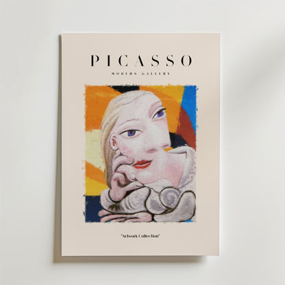 Bozettos Picasso Blonde Portrait Poster har en minimal design med en vit kant, abstrakta och geometriska former, pastellfärger och ett kvinnoporträtt. Postern är en del av Artwork Collection och återspeglar modern nostalgi för moderna interiörer.