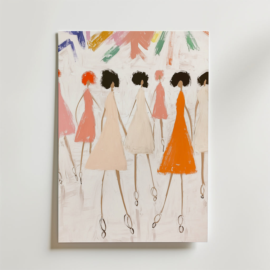 Bozetto Circle of Sisters Poster föreställer sex abstrakta kvinnor med mörkt hår i klänningar, som håller varandra i handen och promenerar, mot djärva flerfärgade penseldrag - tryckt på FSC-certifierat premiumpapper, perfekt för en levande inredning.