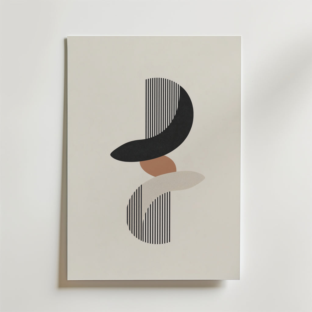 Modern Shapes Rhythm Poster by Bozetto är en minimalistisk abstrakt konsttryck med svarta och bruna geometriska former med vertikala linjer på en ljus bakgrund, tryckt på premiumpapper med en lyxig matt finish.