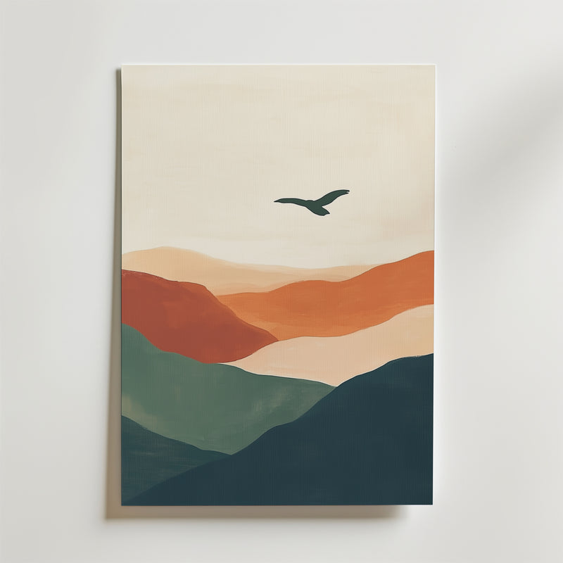 Bozetto Wings Over Earth Poster visar lager på lager av teal, gröna och terrakotta berg under en ljus himmel, accentuerad av en svävande svart fågel. Tryckt på FSC-certifierat premiumpapper för en lyxigt matt yta.