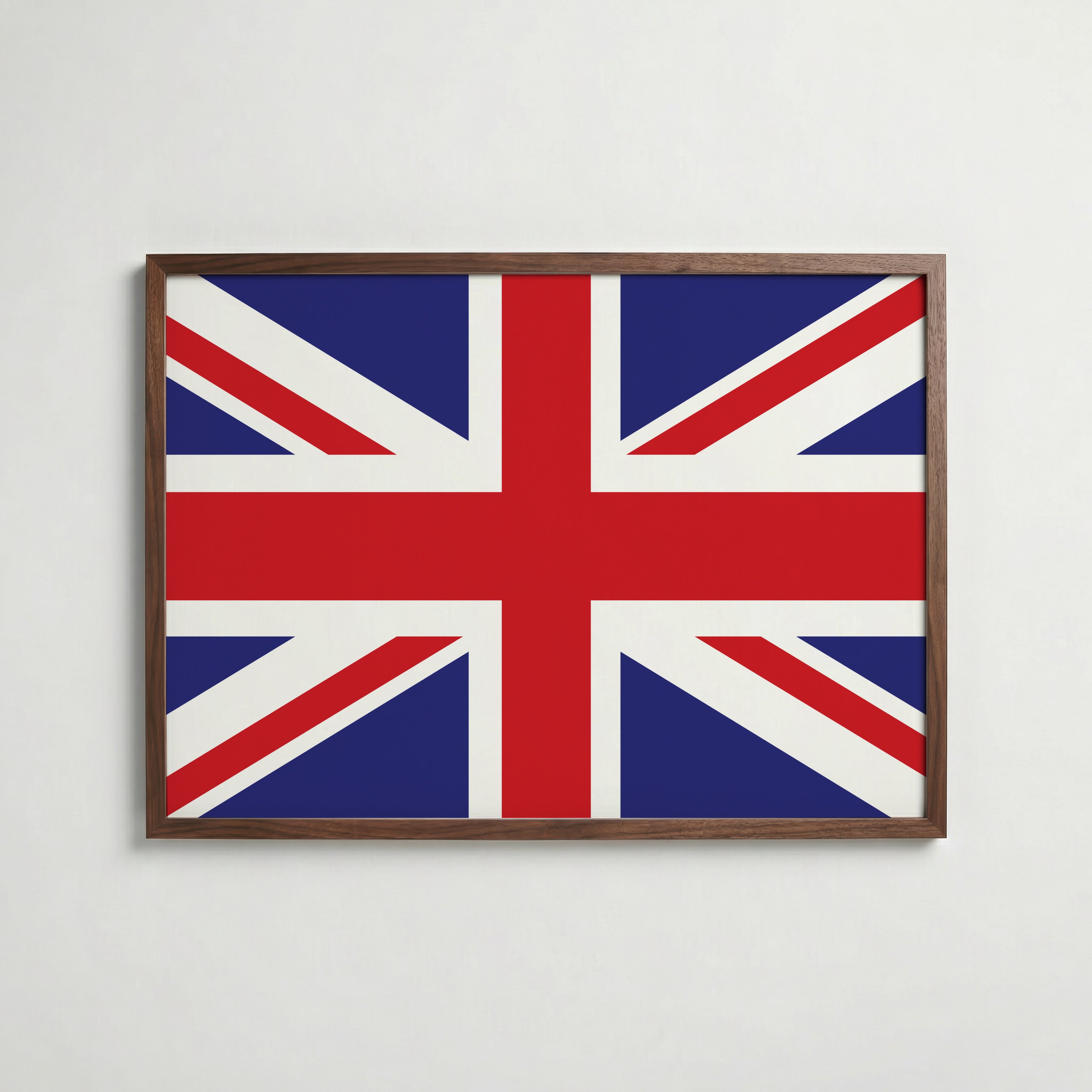United Kingdom National Flag Poster i valnötsram – varm konstaffisch för hemmet från Bozetto