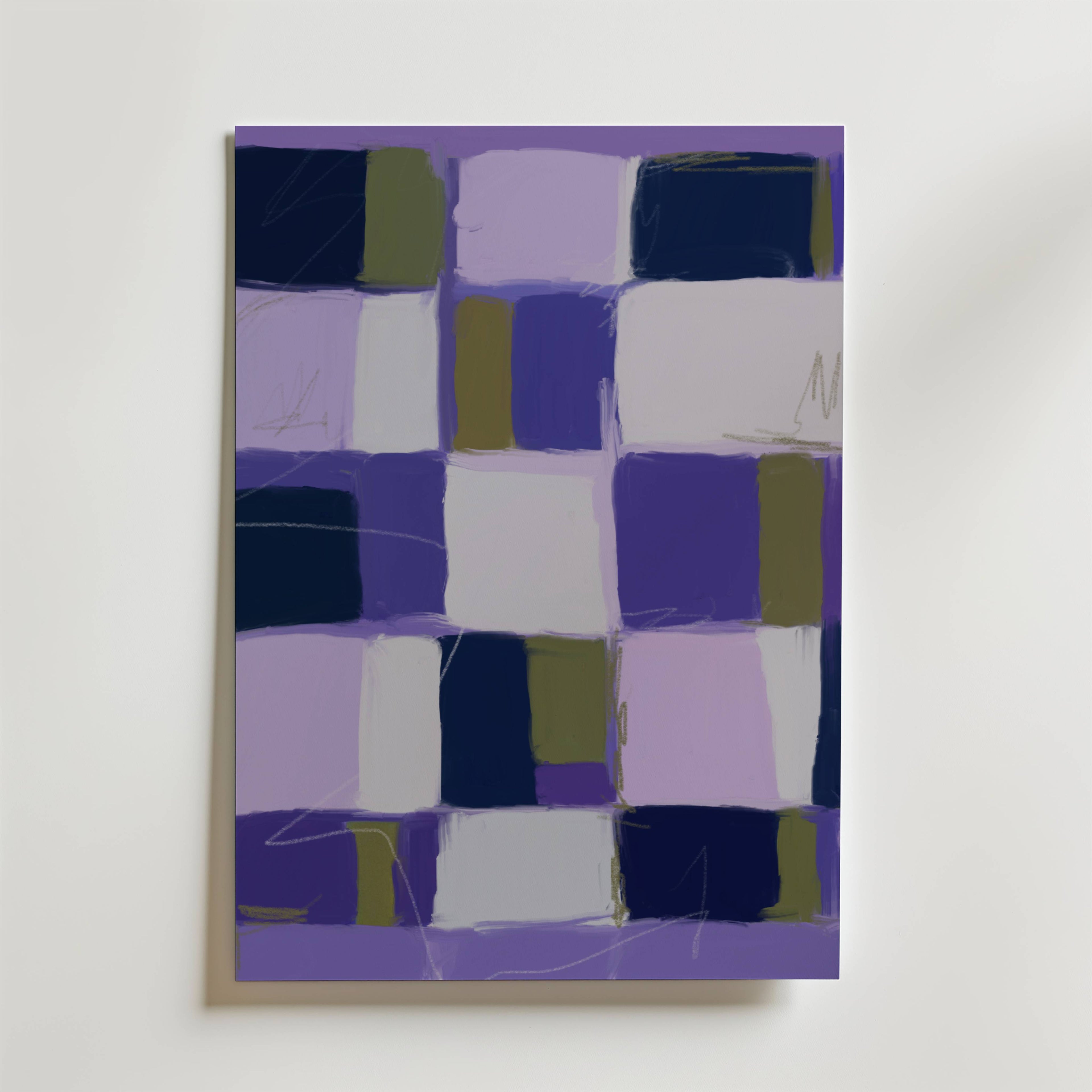 Wabi Indigo Poster från Bozetto har ett rutmönster av ojämna, blandade rutor i lila, marinblå, olivgrön och vit med skissartade linjer som skapar en japandi minimalistisk effekt på en ljus bakgrund.