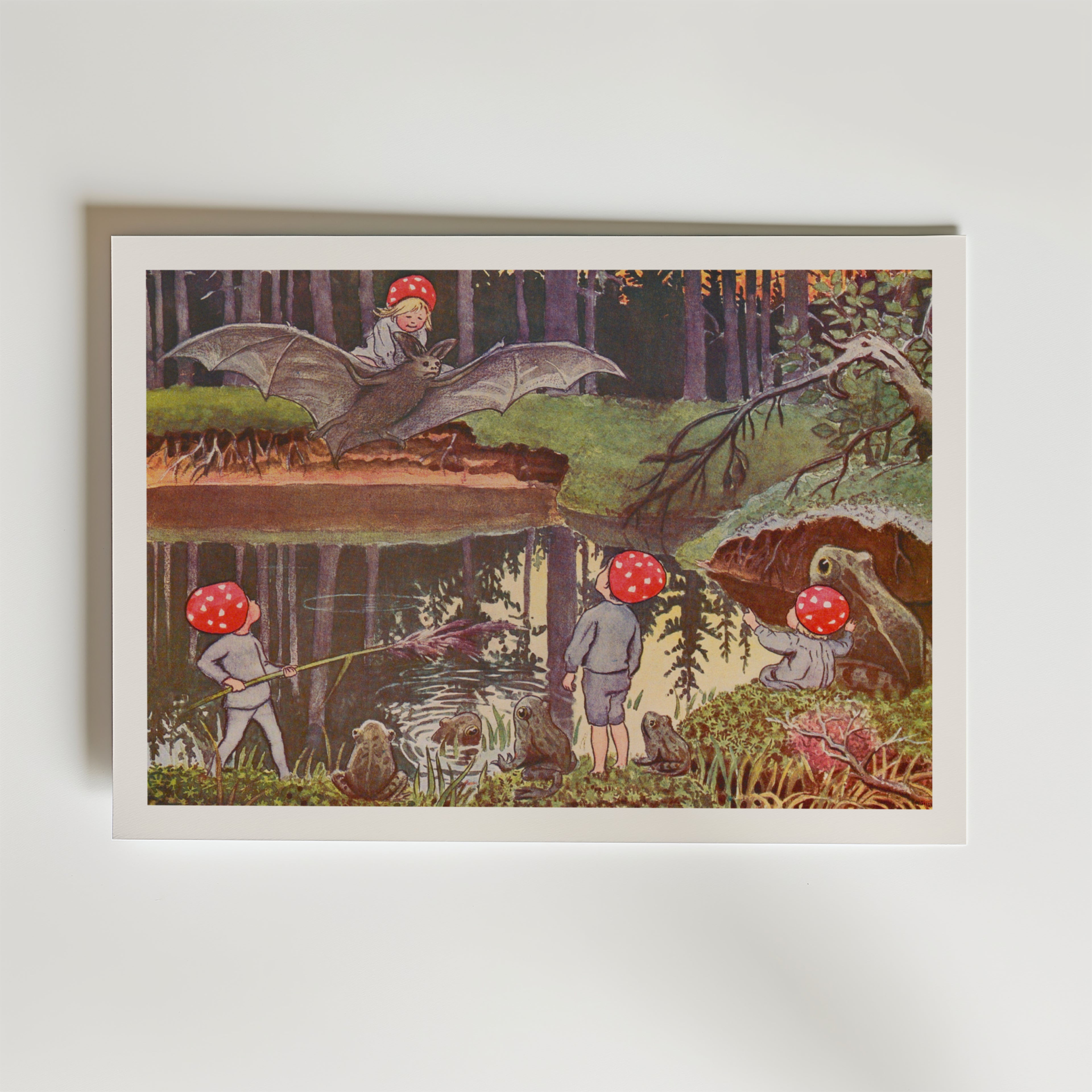 Elsa Beskow Tomtebobarnen vid Skogstjärnen Poster – En fantasifull illustration ur Elsa Beskows sagovärld där Tomtebobarnen s