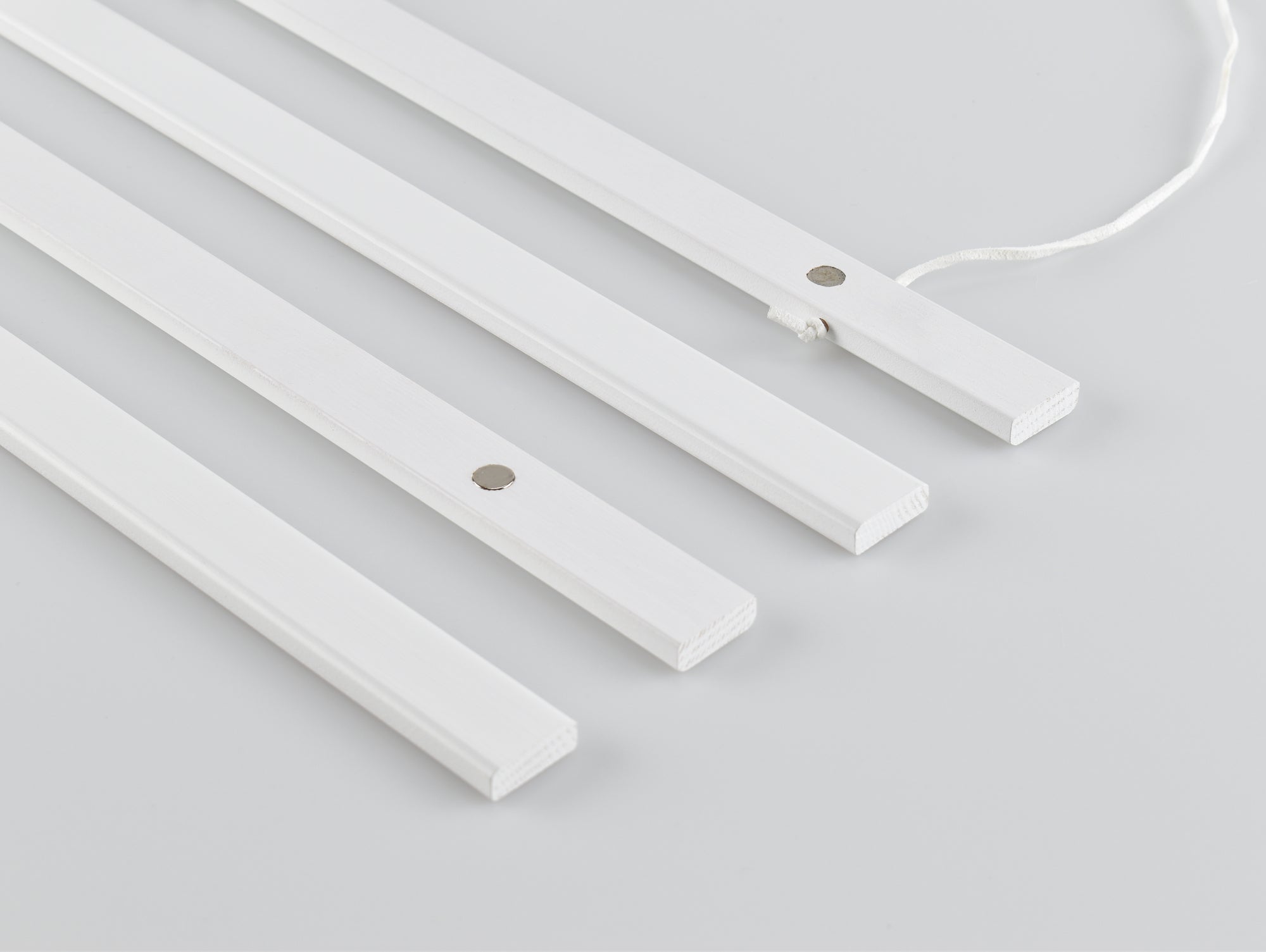 Posterhängare Vit Ek med magnet