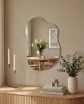 Sommen – Asymmetrisk spegel 40×55 cm – stilren designspegel för hall, badrum eller sovrum hos Bozetto