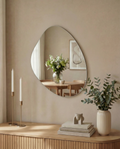Roxen – Asymmetrisk spegel 50 × 60 cm – stilren designspegel för hall, badrum eller sovrum hos Bozetto