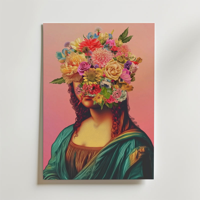 Bozetto Floral Mona Lisa Portrait Poster visar en kvinna i renässansdräkt med ansiktet ersatt av levande blommor, mot en rosa och persika gradient, och tryckt på premiumpapper.