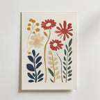 Bozetto Floral Wall Botanic Design Poster har abstrakta blommor och blad i rött, gult, marinblått och beige på vit botten, tryckt på premiumpapper med en lyxig matt finish.