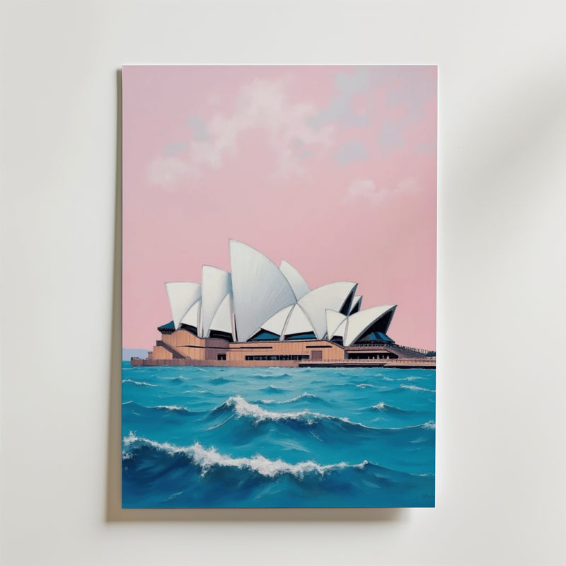Bozetto Sydney Opera House Poster, som visar de ikoniska vita seglen med en rosa himmel och blå vågor på premiumpapper, ger en touch av elegans till alla utrymmen när den visas på en vit vägg.