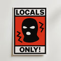 Locals Only – stilfullt konsttryck från Bozetto, tryckt på matt finpapper i hög tryckkvalitet