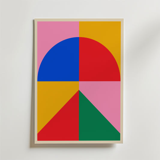 Bozetto Bauhaus Geometric Harmony Poster har en modernistisk design med blå och röda halvcirklar, en grön triangel, samt rosa och gula sektioner, alla placerade i kvadranter på en vit bakgrund.