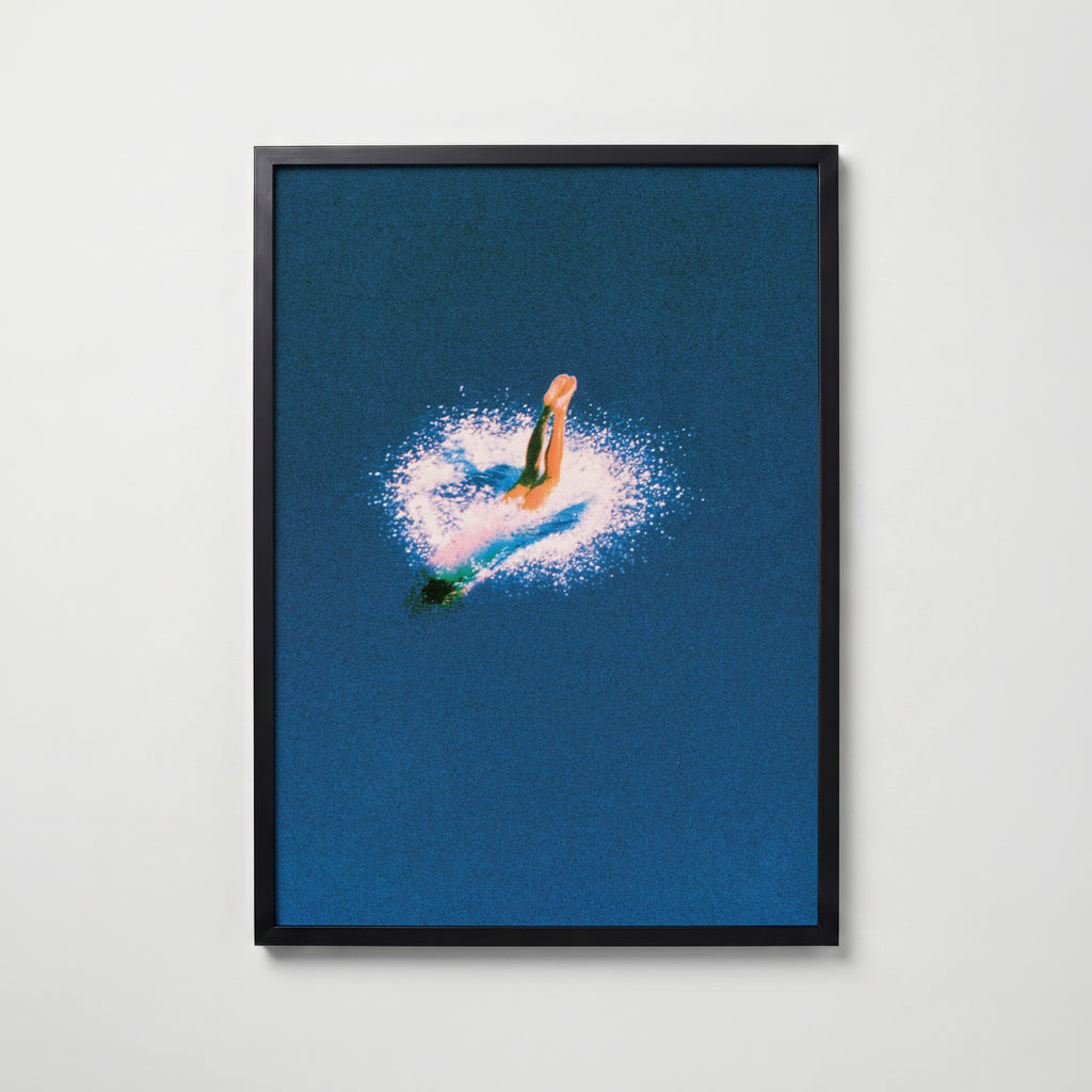 Deep Blue Swim Poster – svart ram