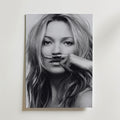 Mustache Muse Poster – canvas utan passepartout