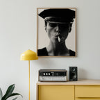 Noir Smoke Poster – i rum 1