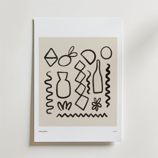 Bozetto Organic Rhythm Poster visar abstrakta svarta linjeteckningar av flaskor, vaser och former på en beige bakgrund som ger organiskt lugn och elegans till ditt rum, på en vit matta.