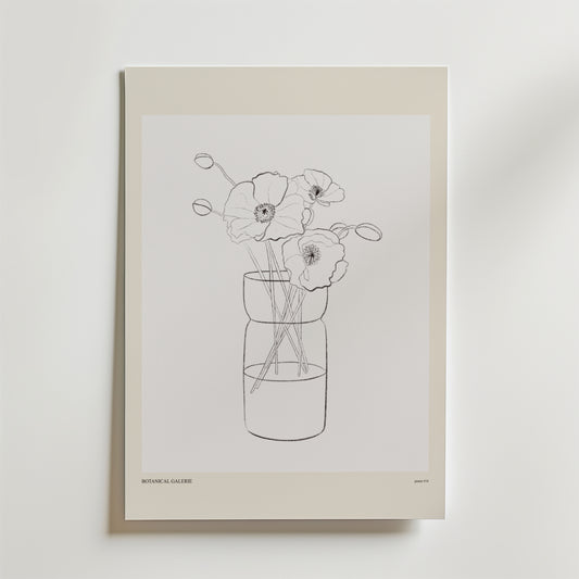 Petals Of Thought Poster by Bozetto har minimalistiska tunna linjer av en vallmobukett i en vas, centrerad på en vit bakgrund med en beige kant, vilket skapar en enkel och modern estetik.